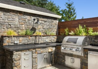 outdoor kitchen
